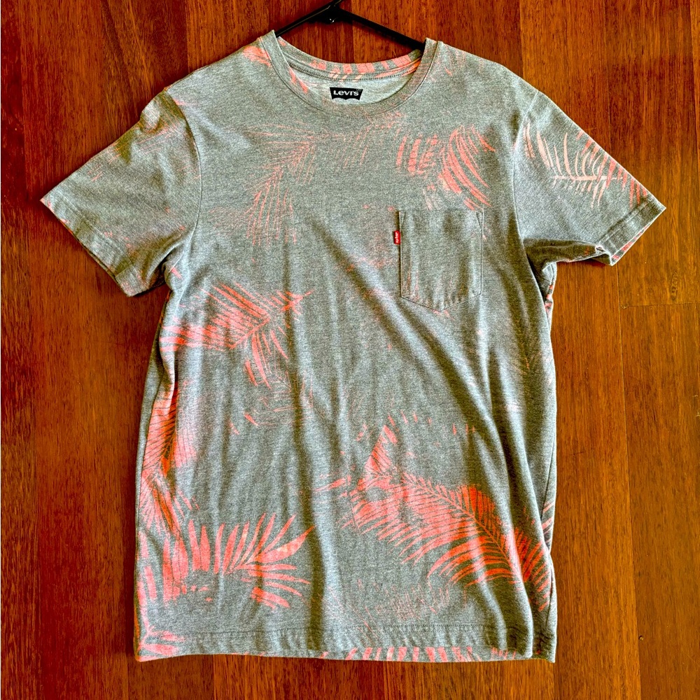 Levi's Gray T-Shirt with Pink Palm Leaves